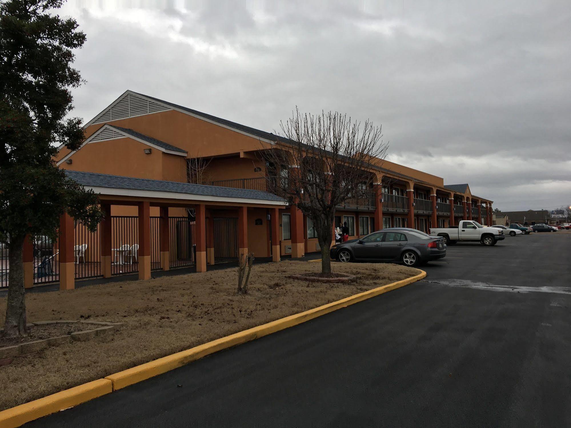 Hallmarc Inn Marion Exterior foto